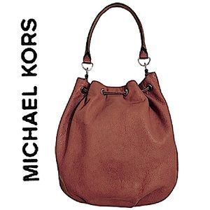 MICHAEL KORS.EUC. Gorgeous Drawstring Shoulder Bag.Calf Leather. Caramel.13”X15”